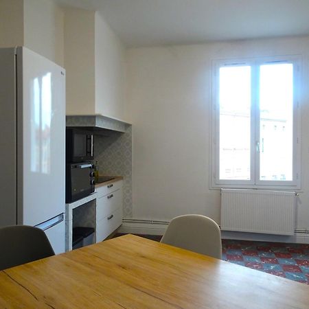 Chambre Privee Et Spacieuse Au Sein D'Un Logement Partage - Central, Quartier Villebourbon - 3 Chambres Doubles - 2 Balcons - Places De Stationnements Gratuites - 5 Min A Pied Gare Et Hypercentre Montauban Luaran gambar