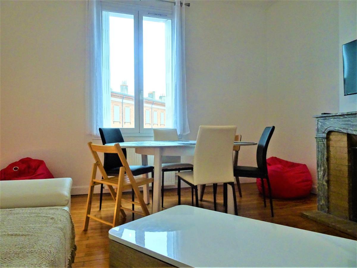 Chambre Privee Et Spacieuse Au Sein D'Un Logement Partage - Central, Quartier Villebourbon - 3 Chambres Doubles - 2 Balcons - Places De Stationnements Gratuites - 5 Min A Pied Gare Et Hypercentre Montauban Luaran gambar