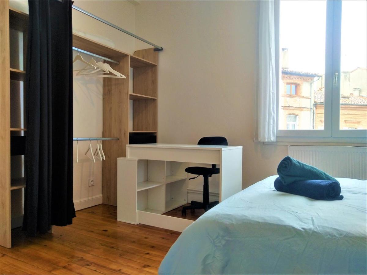 Chambre Privee Et Spacieuse Au Sein D'Un Logement Partage - Central, Quartier Villebourbon - 3 Chambres Doubles - 2 Balcons - Places De Stationnements Gratuites - 5 Min A Pied Gare Et Hypercentre Montauban Luaran gambar